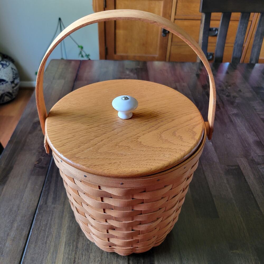 VTC G Longaberger 1994 Handwoven Signed Wooden Large Ice Basket w/ Lid & Liner